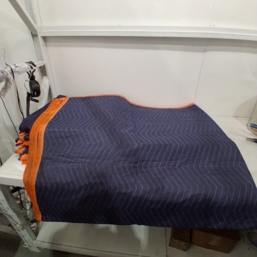 6PK VEVOR MOVING BLANKETS - 80" X 72" - NON-WOVEN & RECYCLED COTTON PACKING BLANKET - BLUE/ORANGE (MODEL: DCBYT80X72IN5J3EWV0) image 3