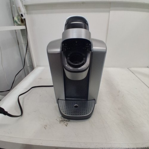 KEURIG K-ELITE SINGLE SERVE K-CUP COFFEE MAKER WITH ICED BREW FUNCTION - 75OZ RESERVOIR - BLACK/BRUSHED SILVER (MODEL: K90) image 3