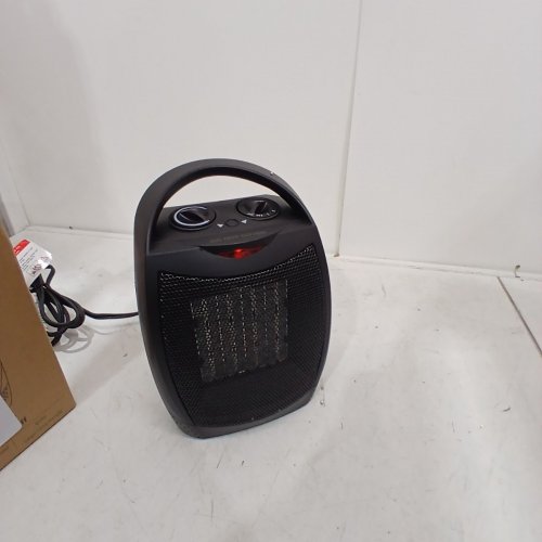GIVEBEST ELECTRIC SPACE HEATER WITH OVERHEAT SAFETY/TILT SHUTOFF AND CARRY HANDLE - 1500W - BLACK (MODEL: PTC-905 ) image 2