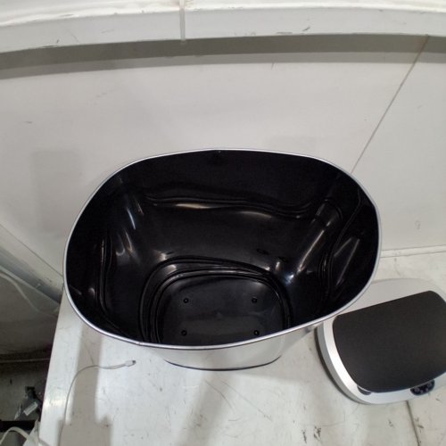 SENSOR CAN OVAL AUTOMATIC TOUCH FREE GARBAGE TRASH CAN - 21" X 16" - STAINLESS STEEL image 4