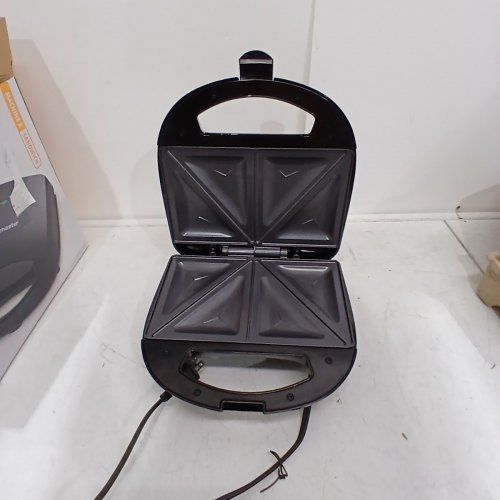 TOASTMASTER ELECTRIC SANDWICH MAKER - BLACK (MODEL: TM-20SWCN) image 3