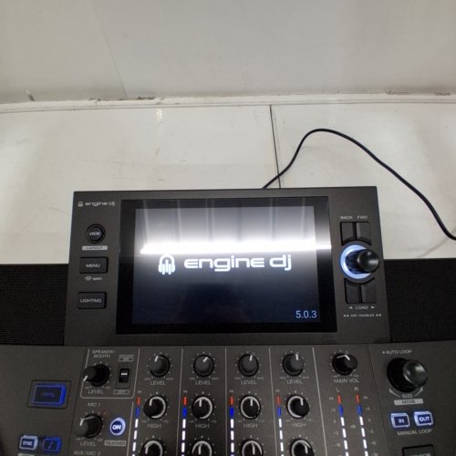 DENON DJ SC LIVE 4 STANDALONE DJ CONTROLLER WITH STEM SEPARATION ON 4-DECKS - BLACK image 2