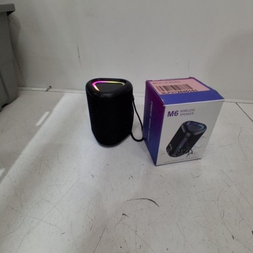 AOWOKA LED BLUETOOTH SPEAKER - IPX7 WATERPROOF - BLACK (MODEL: M6) image 4