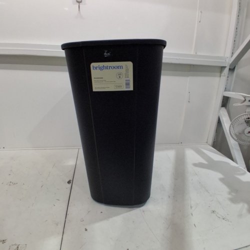 BRIGHTROOM PIVOT LID WASTEBASKET - 13.3 GAL/50 L - BLACK image 2