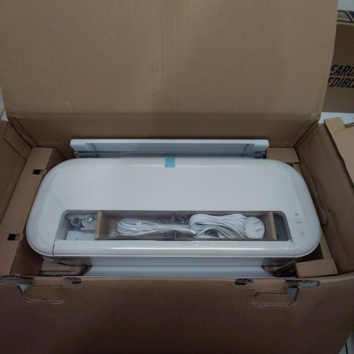 CRICUT 12" CUTTING MACHINE ESSENTIAL BUNDLE - CREAM (MODEL: EXPLORE 5) image 2