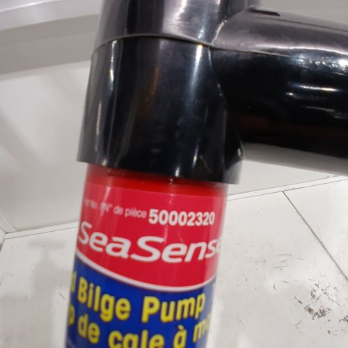 SEASENSE MANUAL BILGE PUMP **TOOL ONLY** - 18" X 20" - BLACK/RED - (MODEL: 50002320) image 2