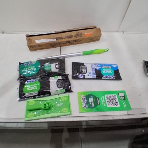 SWIFFER HAIR MAGNET DELUXE MOPPING KIT WITH DRY & WET CLOTHS - GREEN (MODEL: P_11863) image 3