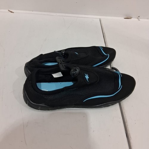 WOMEN'S ATHLETIC WORKS WATER SHOES - 7/8 - BLACK/BLUE (STYLE: 24WATERY25) image 2
