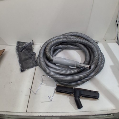 OVO CENTRAL VACUUM ATTACHMENT KIT WITH 35FT LOW-VOLTAGE HOSE - ON/OFF SWITCH AT THE HANDLE - GREY - (MODEL: BIT-LV35DP) image 3