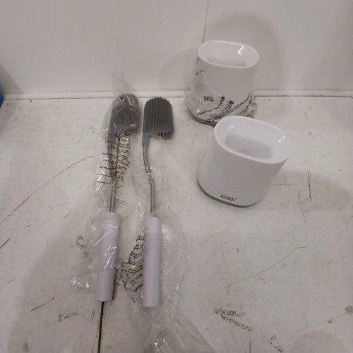2PK JOSEPH JOSEPH FLEX LITE SILICONE TOILET BRUSH WITH SLIMLINE HOLDER SET - WHITE (MODEL: 1796144) image 2