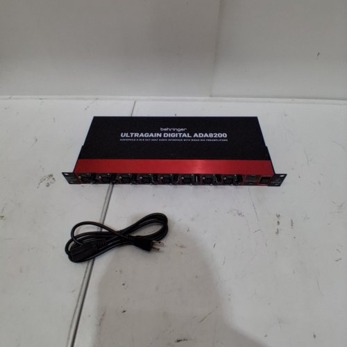 BEHRINGER ULTRAGAIN DIGITAL AUDIOPHILE 8 IN/8 OUT ADAT AUDIO INTERFACE WITH MIDAS MIC PREAMPLIFIERS - (MODEL: ADA8200) image 3
