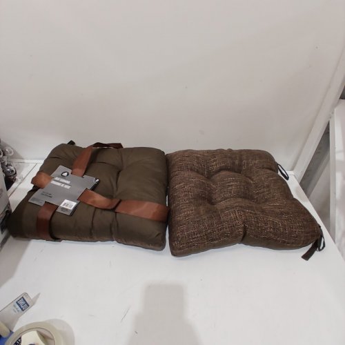 2PK HOMETRENDS SEAT CUSHIONS - 15" X 15" - BROWN image 2