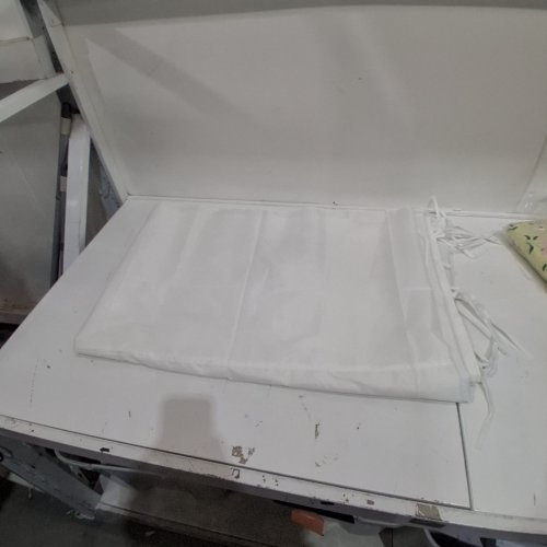 WHITE BACKDROP SCREEN - 116" X 74" - WHITE image 2
