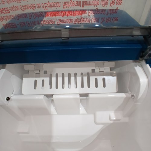 FRIGIDAIRE RETRO COMPACT BULLET ICE MAKER MACHINE- 26 LB PER DAY- NAVY BLUE (MODEL: EFIC512-NAVY) image 3