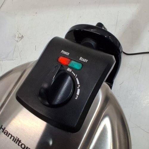 HAMILTON BEACH DURATHON REMOVABLE GRID BELGIAN WAFFLE MAKER (MODEL: 26031G) image 2