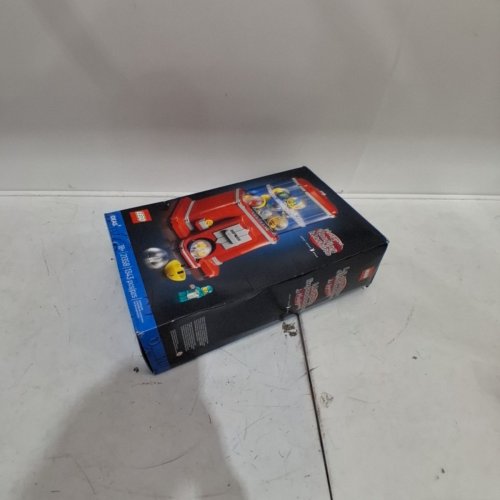 1353PC LEGO IDEAS MINIFIGURE VENDING MACHINE BUILDING SET FOR ADULTS - 18+ - RED (MODEL: 21358) image 5