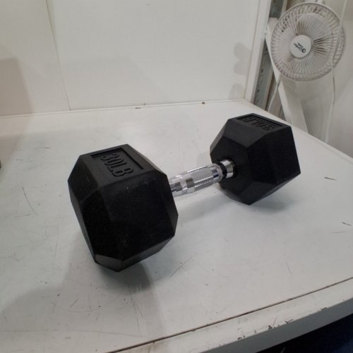 AMAZONBASICS HEXAGON RUBBER ENCASED EXERCISE WEIGHT DUMBBELL - 30LBS - BLACK image 2