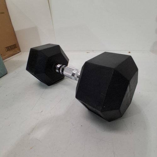 AMAZONBASICS HEXAGON RUBBER ENCASED EXERCISE WEIGHT DUMBBELL - 30LBS - BLACK image 3