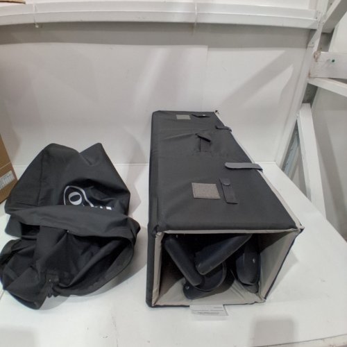 GRACO PACK 'N PLAY PORTABLE PLAYARD WITH CARRYING BAG - 40" X 28" X 30" - OAKLEY FASHION / BLACK/ GREY (MODEL: 2084226) image 3