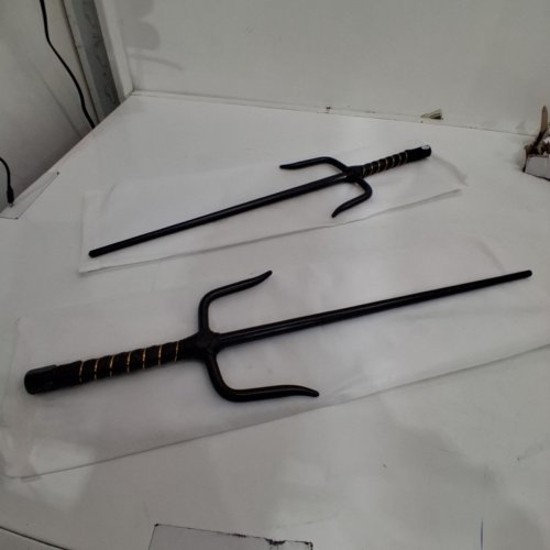 2PC HEAVY DUTY TRAINING NINJA SAI WEAPON - 21.5" - BLACK/GOLD (MODEL: 2312B) image 3