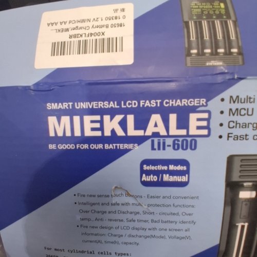MIEKLALE SMART UNIVERSAL LCD BATTERY CHARGER - 12V - BLACK (MODEL: LII-600) image 3