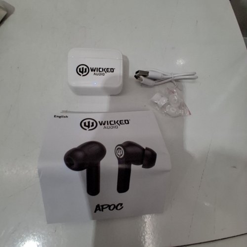 WICKED AUDIO APOC HANDS FREE TRUE WIRELESS HEADPHONES -27H BATTERY - WHITE (MODEL: WITW5251) image 3
