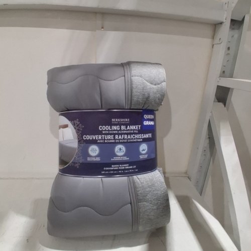 BERKSHIRE COOLING QUILTED COMFORTER BLANKET - QUEEN - GREY (MODEL: 1986200) image 2