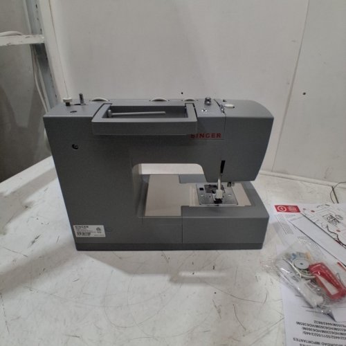 SINGER 4423 HEAVY DUTY SEWING MACHINE (MODEL: 4423) image 5