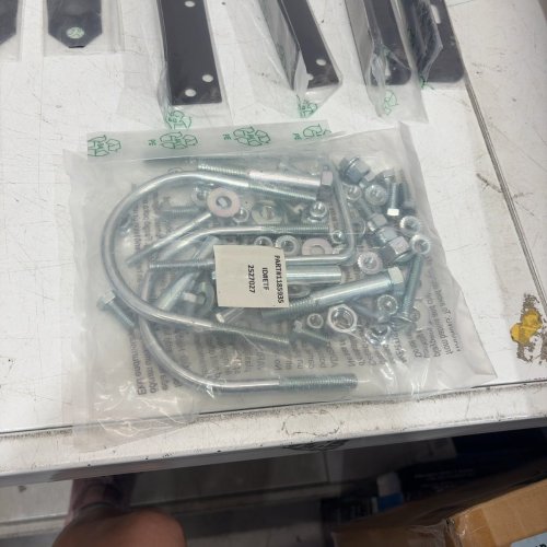 LIFETIME UNIVERSAL MOUNTING KIT (9594) image 3