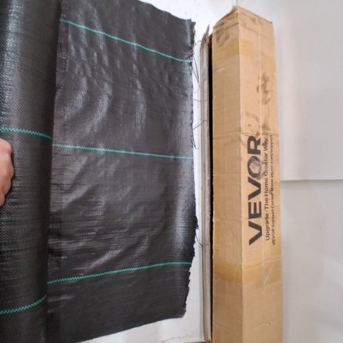 LANDSCAPE FABRIC WEED BARRIER - 3FT X 300FT* - BLACK (MODEL: 3*300FT90) image 3