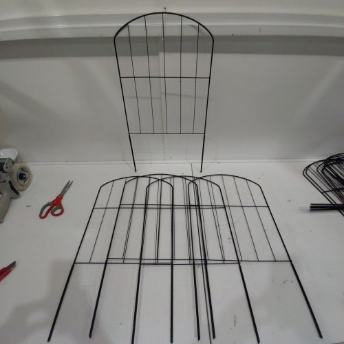 5PK BORDER STEEL YARD GARDEN FENCING SET - 13" X 24" - BLACK image 2