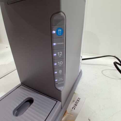 KEURIG K-SLIM + ICED K-ICED SINGLE SERVE COFFEE MAKER - ICE GREY (MODEL: K26F) image 2