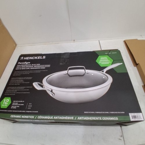HENCKELS PARADIGM HYBRID CERAMIC NON-STICK TRI-PLY CLAD WOK WITH GLASS LID - 12" (MODEL:1883276) image 6
