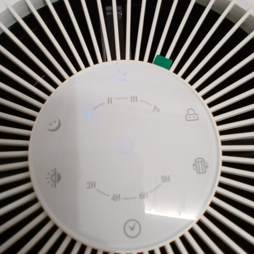 AMAZON BASICS 3-SPEED CARBON ACTIVATED AIR PURIFIER - 24V - WHITE - (MODEL: AC2224A) image 2