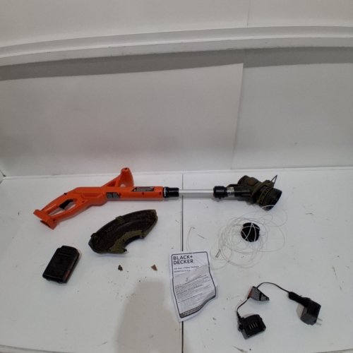 BLACK+DECKER STRING TRIMMER/EDGER - 10" - 20V - BLACK/ORANGE (MODEL: LST201) image 3