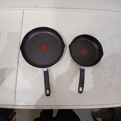 2PC T-FAL NON STICK FRYING PAN SET -9.4"/11.8"- BLACK image 2