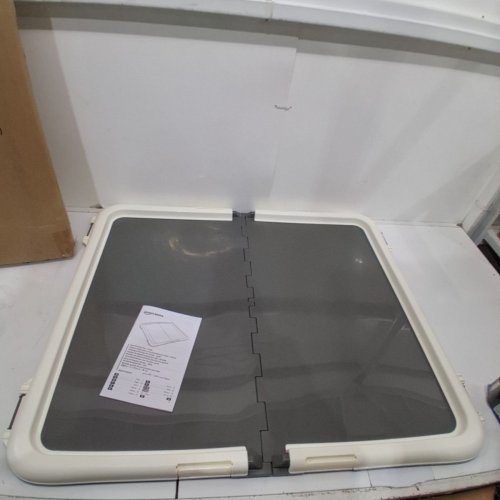 AMAZON BASICS DOG TRAINING PAD TRAY WITH SECURED LATCHES - 28" X 34" - LARGE - WHITE/CHARCOAL GREY (MODEL: TFPT-L) image 2