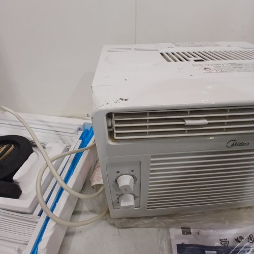 MIDEA MECHANICAL WINDOW AIR CONDITIONER - 5000BTU, UP TO 150SQ.FT. - WHITE (MODEL: MWMW050CM1A) image 4