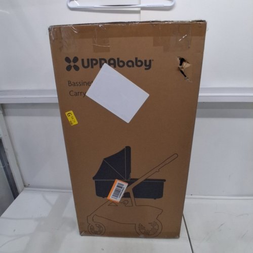 UPPABABY BASSINET V3 - COMPATIBLE WITH VISTA, CRUZ, RIDGE STROLLERS - 20LBS MAX - GREYSON - (MODEL: 0903-BAS-NA-GRY) image 4