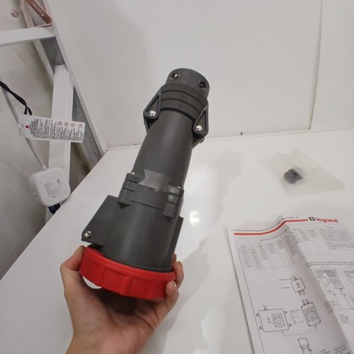 LEGRAND HYPRA INDUSTRIAL SOCKET CONNECTOR MOUNT - 63A, 200/346 V, 240/415 V - RED / BLACK (ITEM: 594 88) image 4