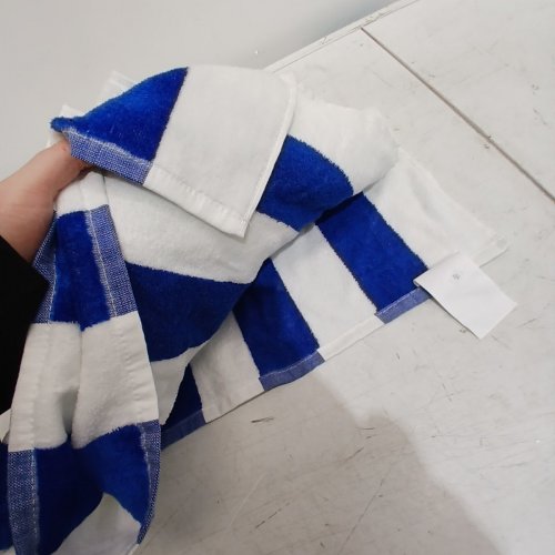 MAINSTAYS CABANA STRIPE BEACH TOWEL - 28" X 60" - BLUE/WHITE (MODEL: KH6083CBSTRP) image 3