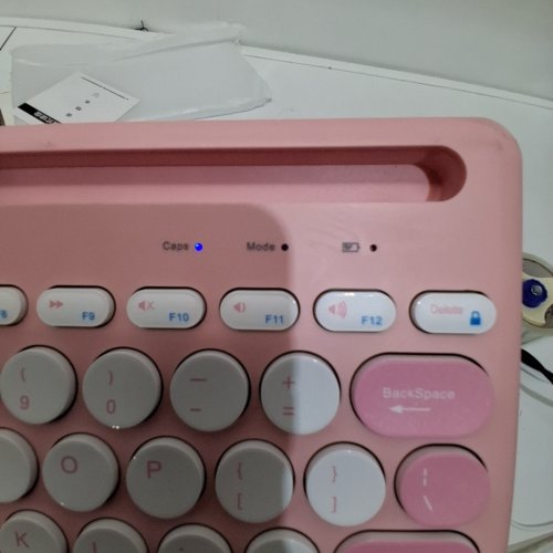 BLUETOOTH 5.1 ENABLED ROUND-KEY KEYBOARD WITH WIRELESS USB RECEIVER - 78 KEYS - PINK AND WHITE image 2