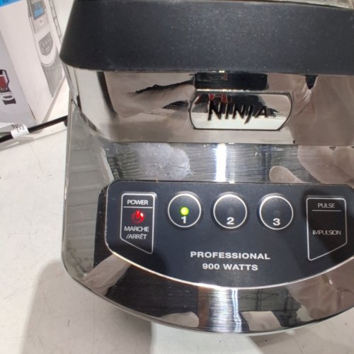 NINJA PROFESSIONAL BLENDER - 72OZ PITCHER/900W - BLACK/SILVER (MODEL: NJ600WMC) image 2