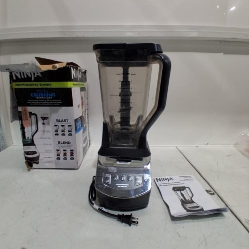 NINJA PROFESSIONAL BLENDER - 72OZ PITCHER/900W - BLACK/SILVER (MODEL: NJ600WMC) image 3