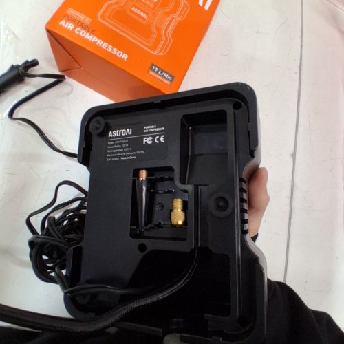 ASTROAI PORTABLE AIR COMPRESSOR - 12 V, 150 PSI, 17 L/MIN - BLACK (MODEL: JY21P160-12) image 4