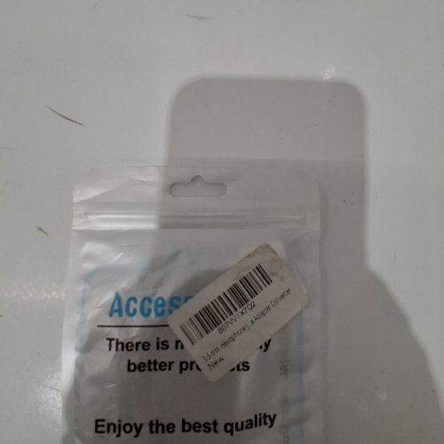 APPLE LIGHTNING TO 3.5MM HEADPHONE JACK ADAPTER - WHITE image 3