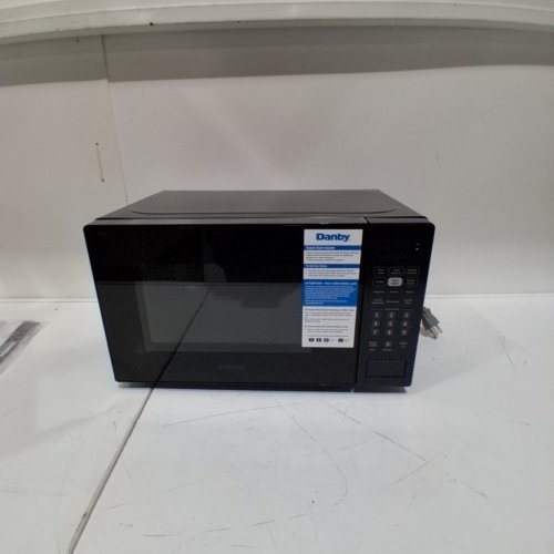 DANBY COUNTERTOP MICROWAVE OVEN - 0.7 CU/FT - BLACK ( MODEL- DBMW0721BBB) image 3