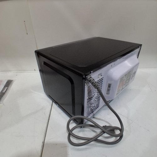 DANBY COUNTERTOP MICROWAVE OVEN - 0.7 CU/FT - BLACK ( MODEL- DBMW0721BBB) image 5