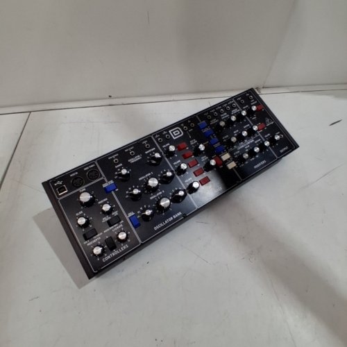 BEHRINGER AUTHENTIC ANALOG SYNTHESIZER WITH 3 VCO - BLACK (MODEL: MODEL D) image 5