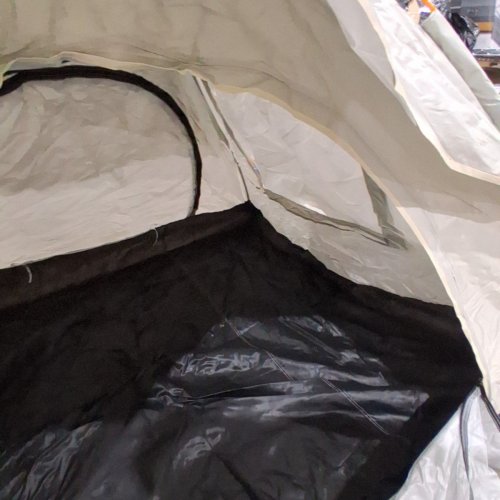 TOYTEXX POP UP TENT - image 4